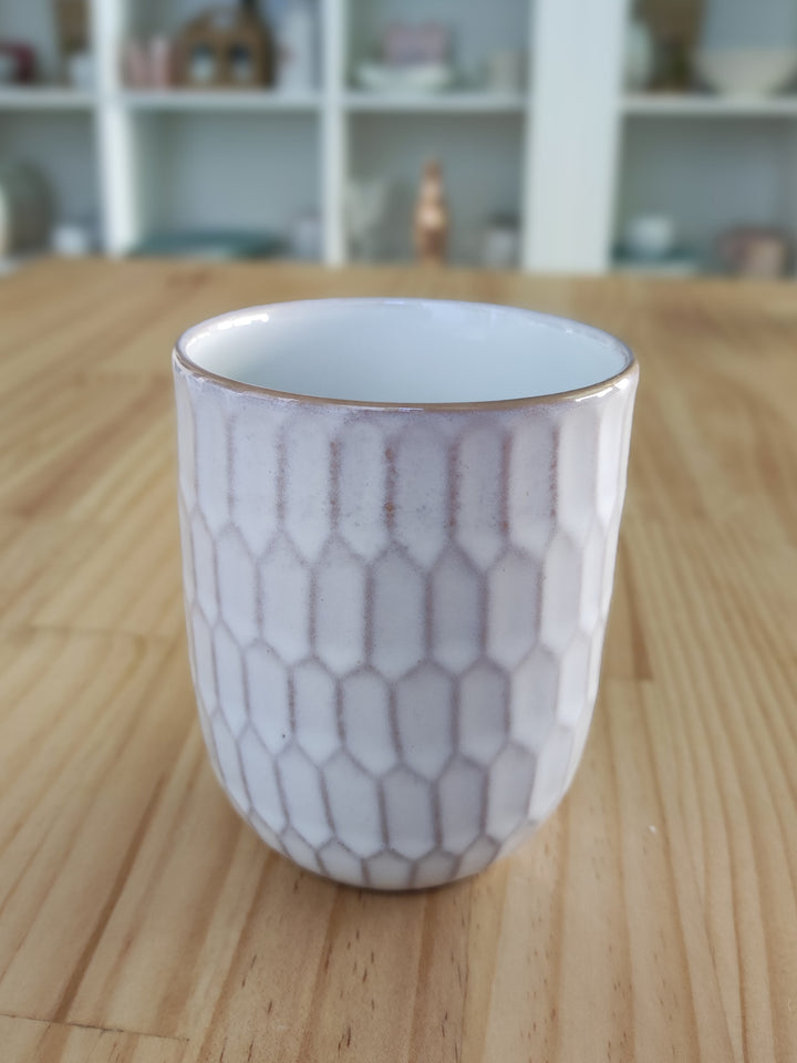 Kaffeetasse, Trinkbecher / weiß-beige