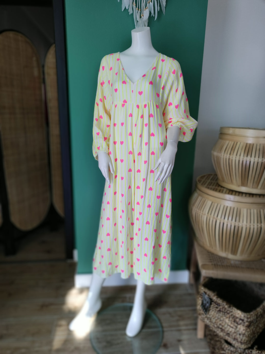 Boho-Maxikleid | Leicht & Luftig mit Streifen und Herzchen / gelb
