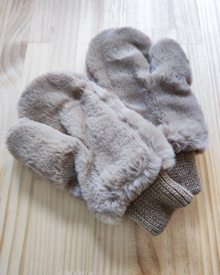 Handschuhe/Fäustlinge - Fluffy - braun