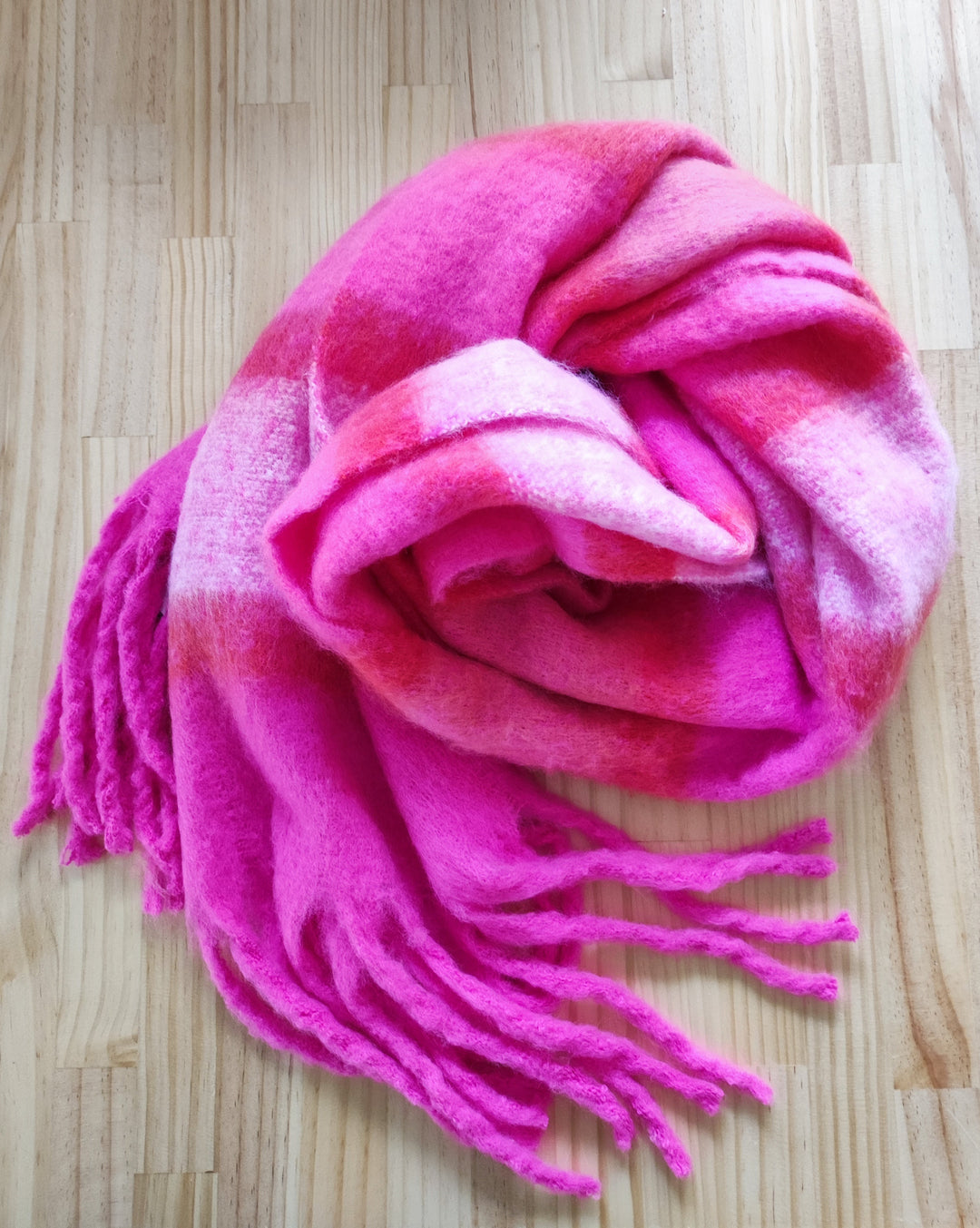 Schal - Pink - flauschig, lange Fransen