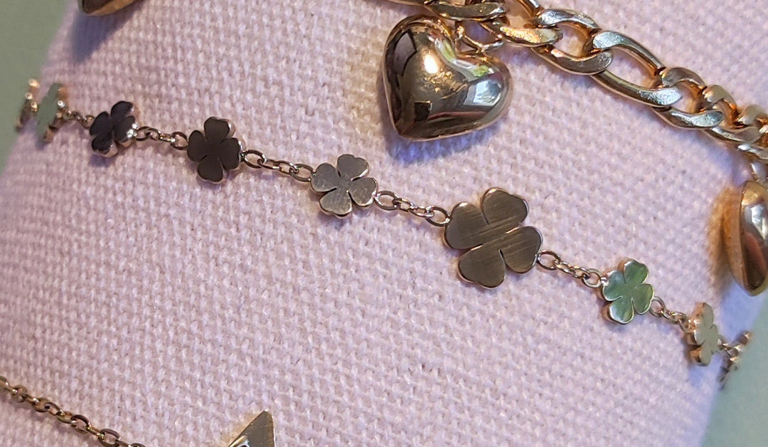 feines Armbändchen (030)