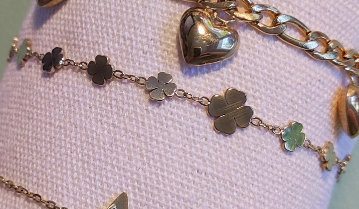 feines Armbändchen (030)