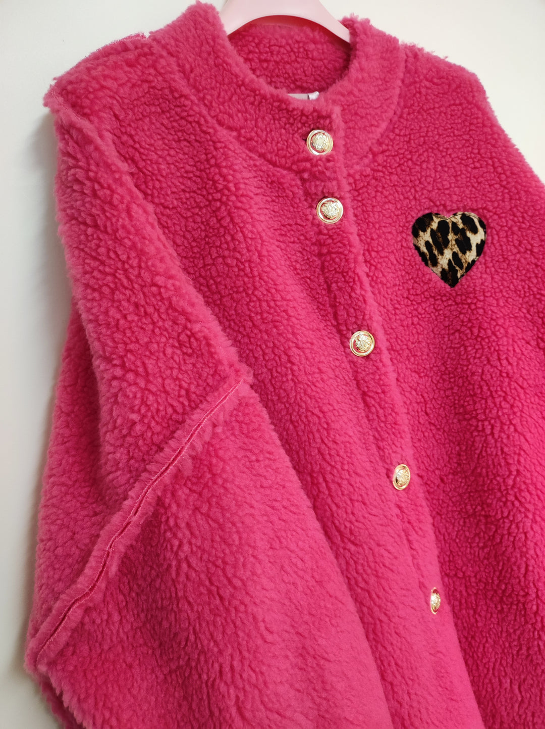 Jacke TEDDY - Oversize Cardigan - Leo Herz Patch - div. Farben