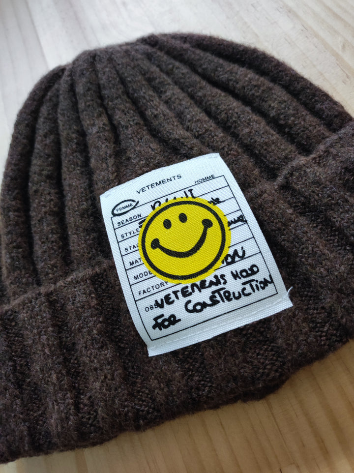 Mütze/Beanie - Smiley Patch - dunkelbraun