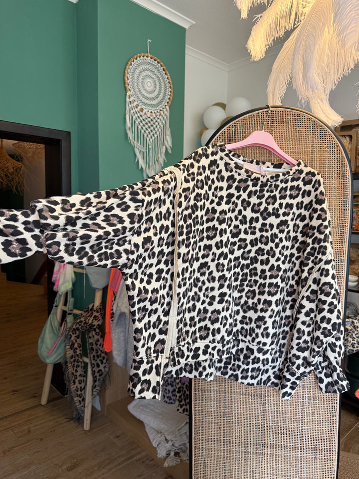 Pulli LEO - weit, auffällige Nähte