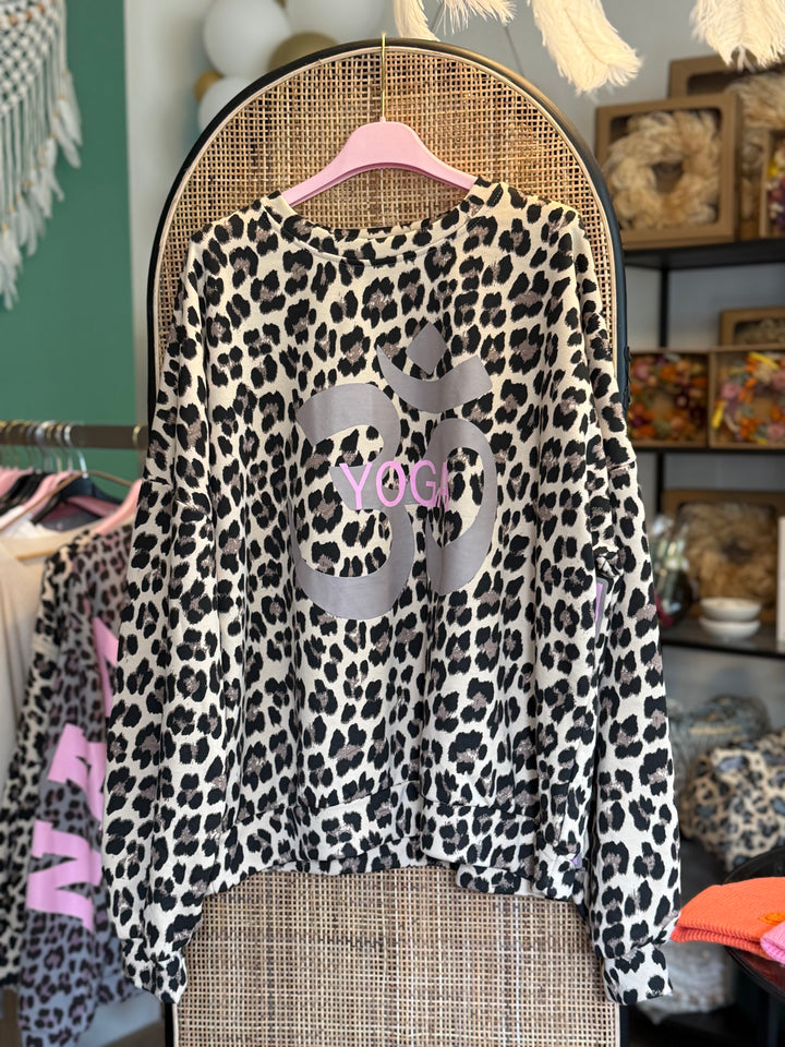 Pulli YOGA / BALANCE - Leo hell - braun