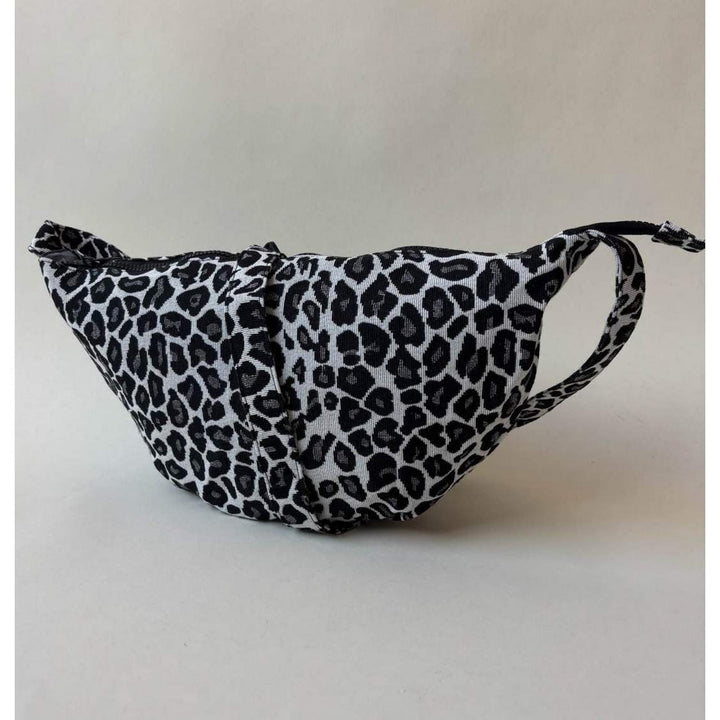 Crossbody Bag IRIS - Halbmond Tasche LEO & ZEBRA