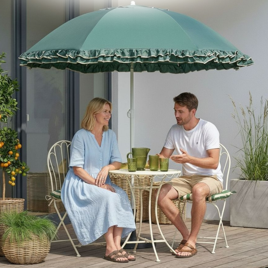 VINTAGE Sonnenschirm mit Rüschenkante - Grün