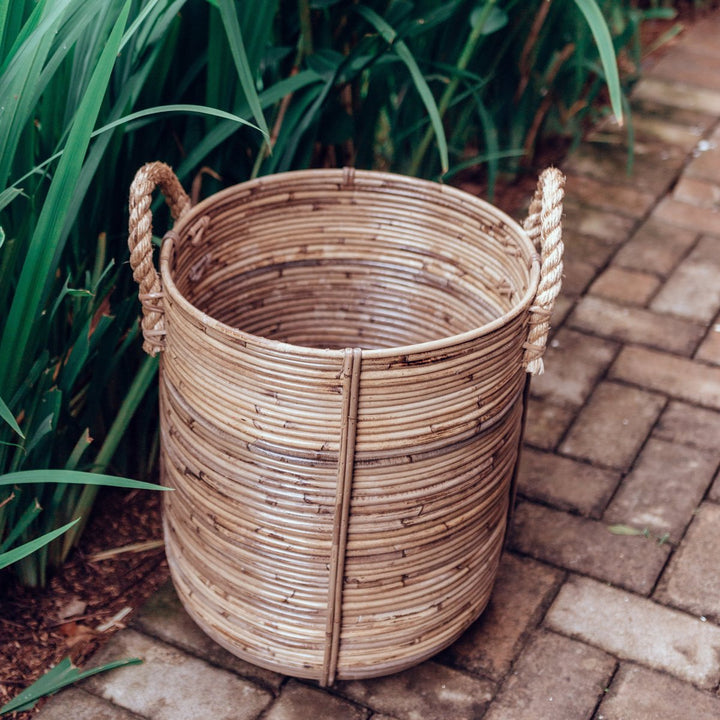 Rattan-Wäschekorb rund – handgefertigter Rattan-Pflanzkorb – großer dekorativer Boho-Korb (2 Größen Ø 35/40 cm) OTERE