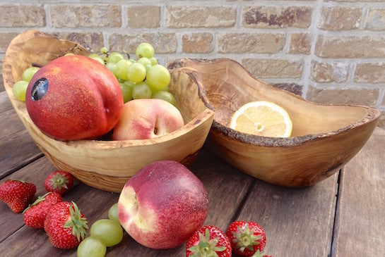 Obstschale rustikaler Rand (L30-33cm) aus Olivenholz