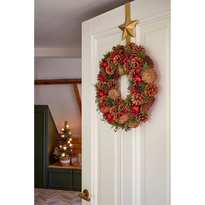 Kranz "Landon" - Weihnachtsdeko mit Kiefernzapfen und Beeren - Ø45cm