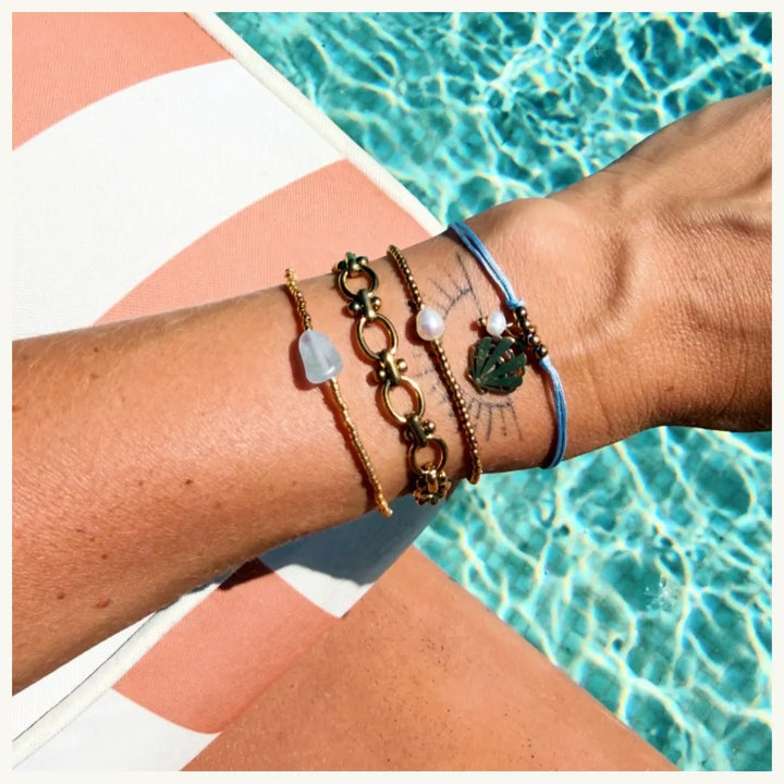 Armband - Satinband Charm Gold SHELL & PEARL - Hellblau