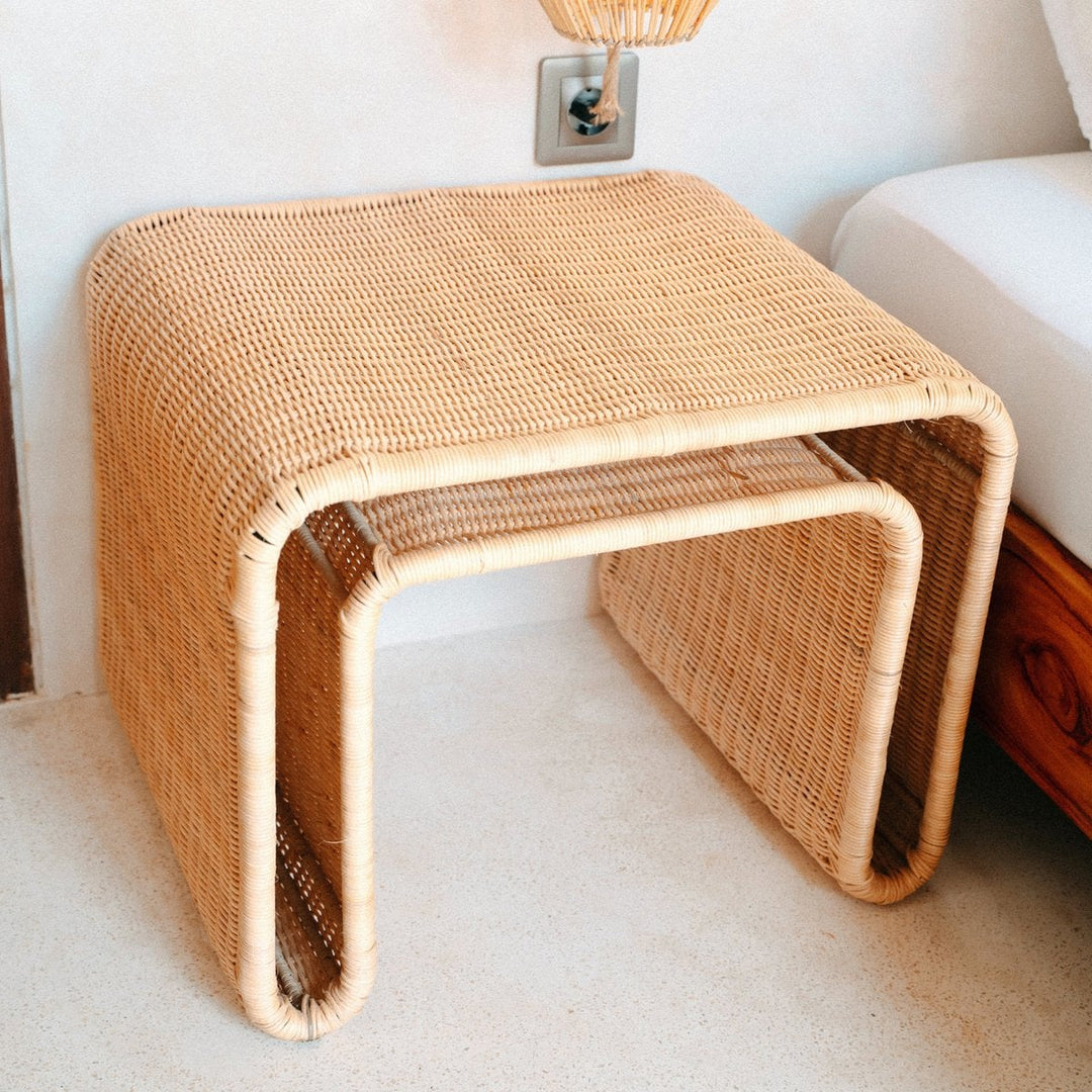 handgefertigter Couchtisch BAYU - Rattan Beistelltisch