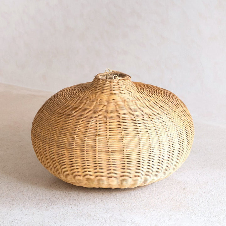 Handgefertigter Rattan-Lampenschirm ANJANI – Pendelleuchte – Boho Deckenlampe
