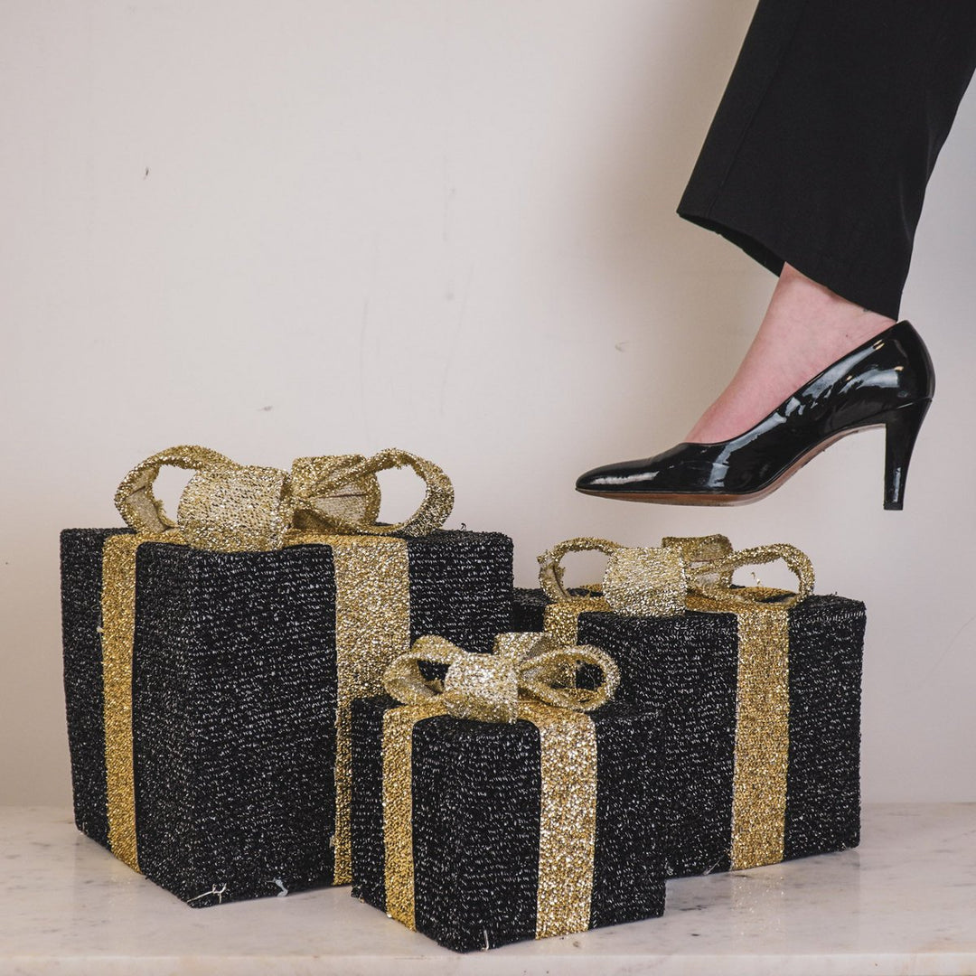 LED Weihnachtsdeko / Geschenkboxen – Schwarz/Gold – 3er-Set
