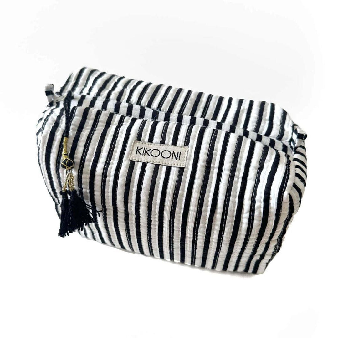 Handgemachte kleine Kosmetiktasche "hidden leo"