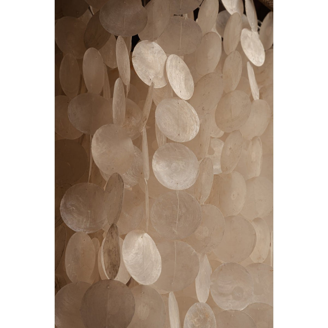 MOONLIT WHISPERS Kronleuchter - Lampenschirm mit Capiz Scheiben