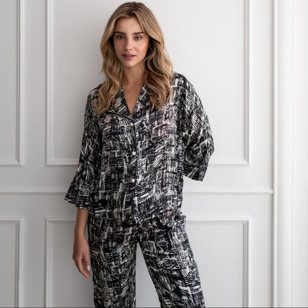 Bluse BLACK & WHITE / Loose Cut