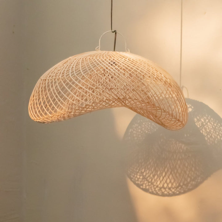 Handgefertigter Rattan-Lampenschirm PADMA - Hängelampe im Bohostil