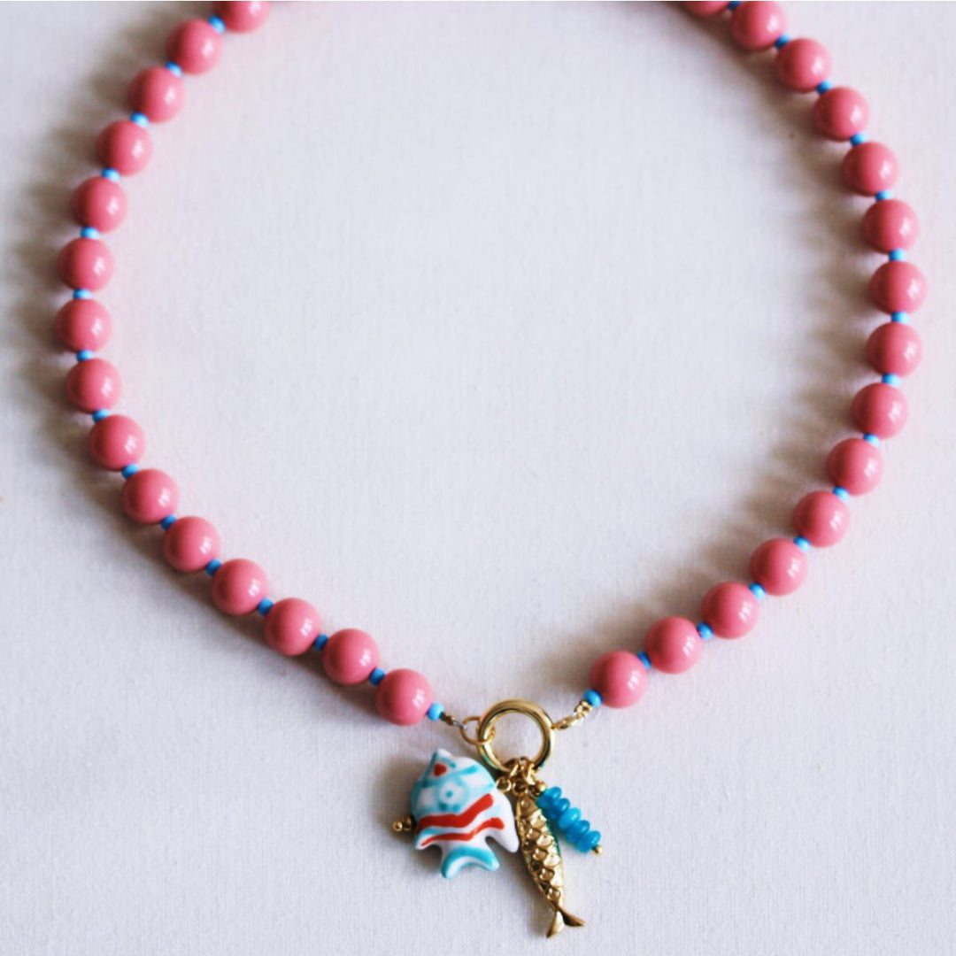 Halskette - Miyuki-Perlenkette XL - Coral/Blau mit Charms