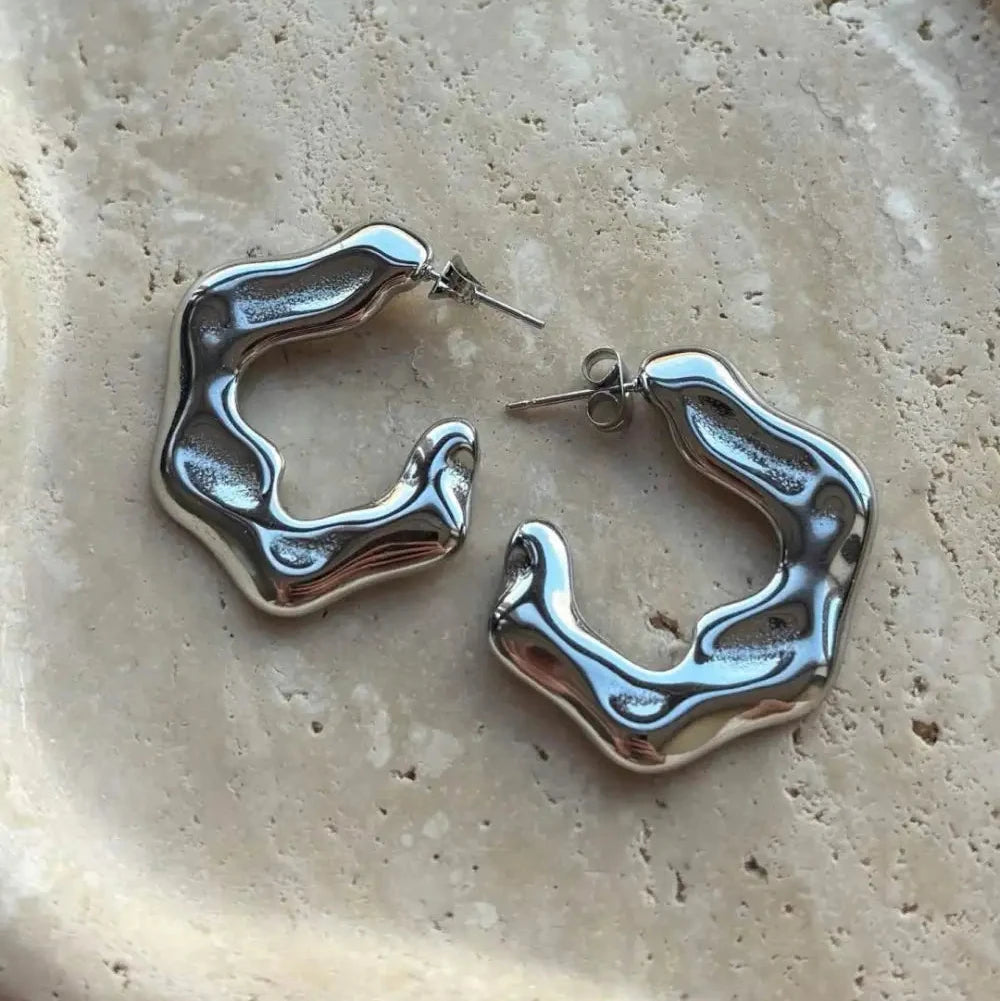 Ohrringe - Ohrstecker - Creolen in Wellenform - Silber