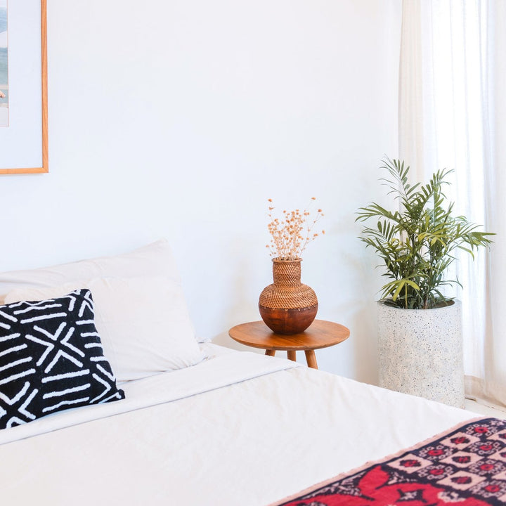 Boho-Dekovase KAMARI - Rattanvase - Holzvase - Vase aus geflochtenem Rattan und Holz
