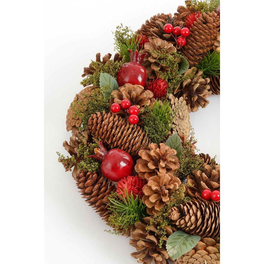 Kranz "Landon" - Weihnachtsdeko mit Kiefernzapfen und Beeren - Ø45cm