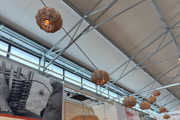 Lichterkette mit Rattan Lampions - Hängeleuchten-Set mit 10 Laternen